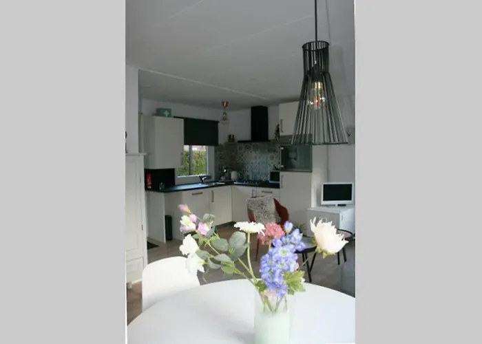 Holiday home Knus Familiehuisje Nabij Bergen En Schoorl Warmenhuizen