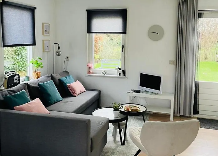 Knus Familiehuisje Nabij Bergen En Schoorl Warmenhuizen